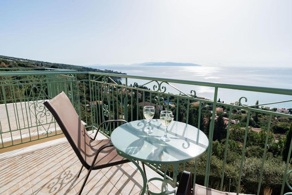 Eagle'S Nest Apartment Lourdata  Exterior foto
